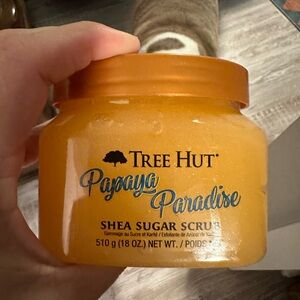 Tree hut scrub